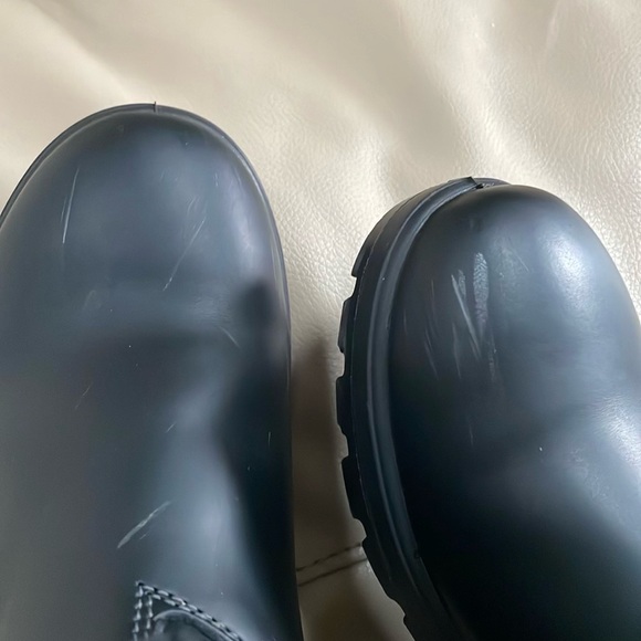 Aquatherm Leather Chelsea Boots - Picture 6 of 7